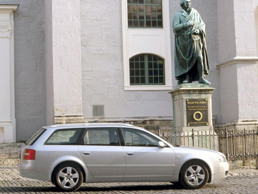  Audi A6 2.0 Avant (4B, C5) 2001 года  (фото 7 из 19)